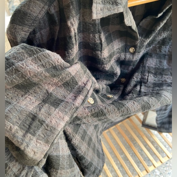 Top. Size- XL - Picture 7 of 8